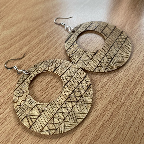 Wood Burned Earrings - Picture 2 of 7